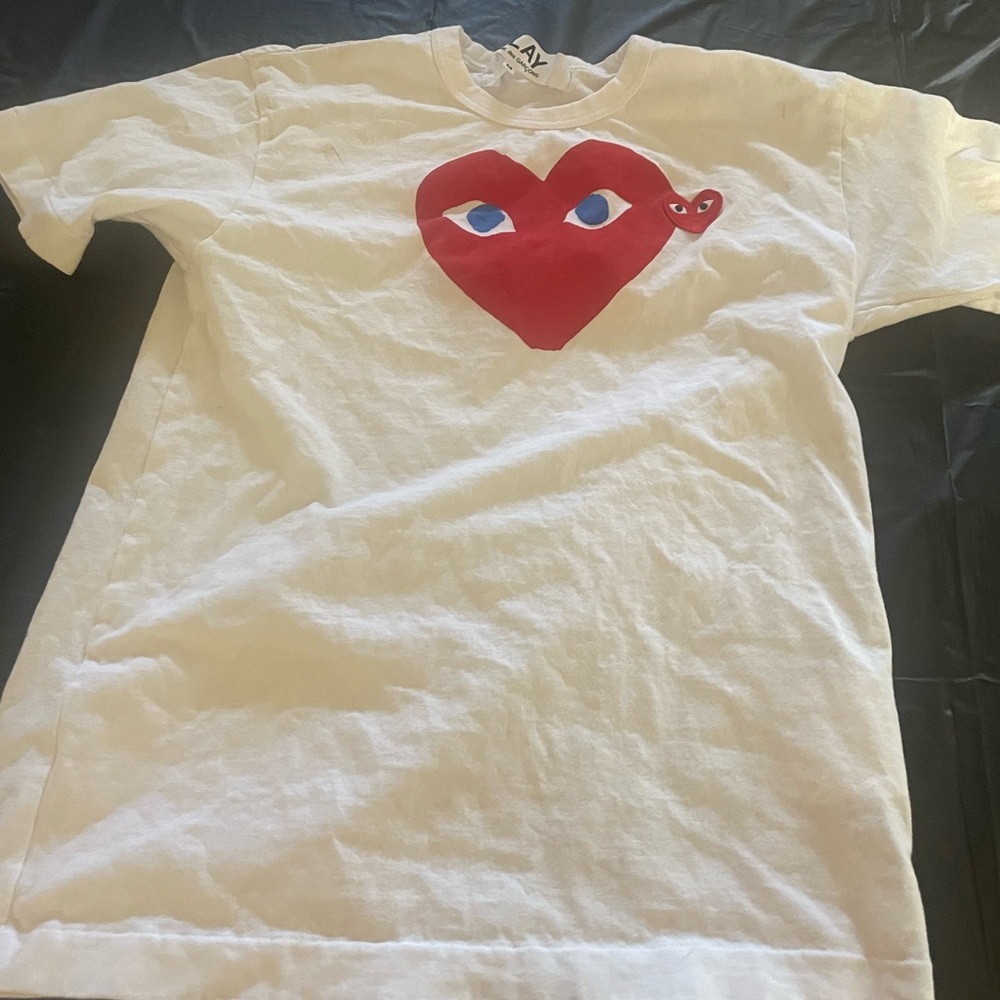 COMME DES GARCONS PLAY DOUBLE HEART LOGO TEE